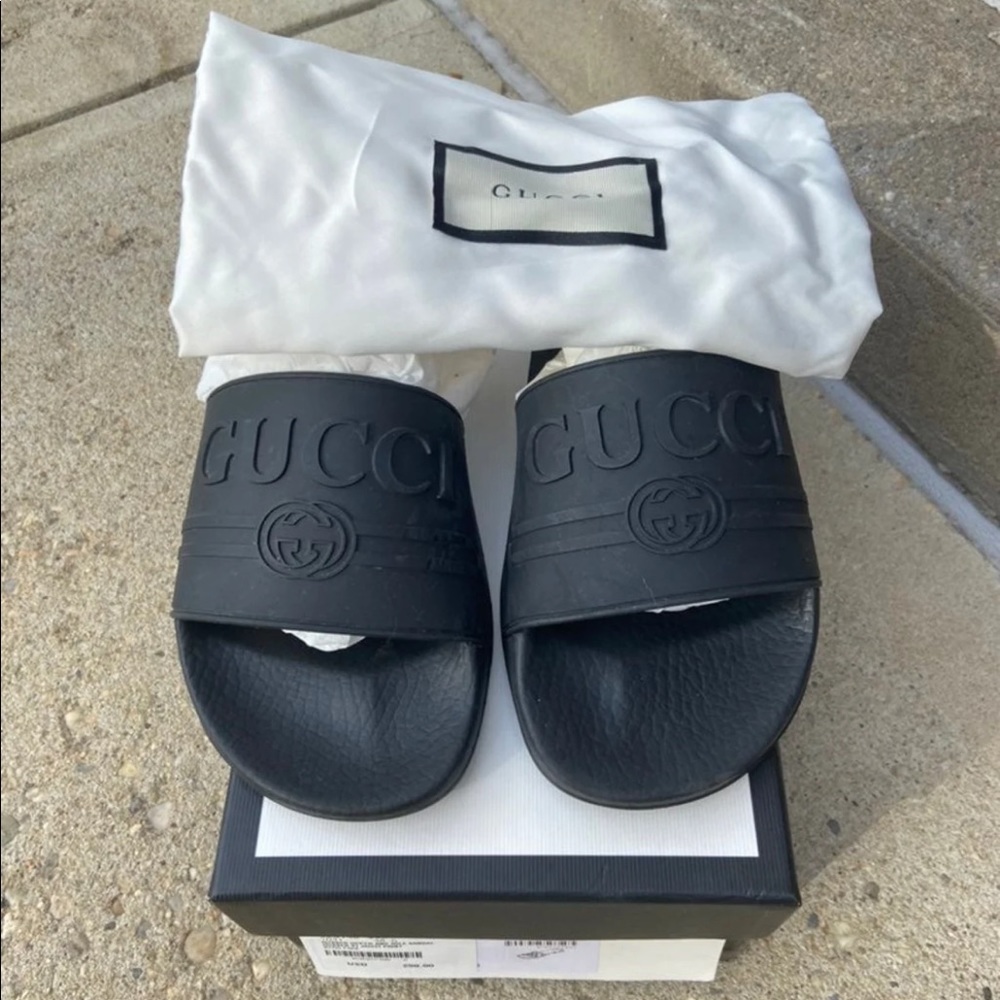 Women’s black rubber st gucci print sandal